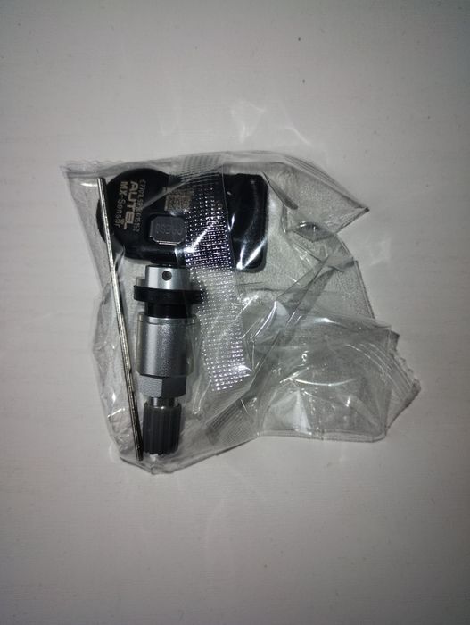 Универсален датчик сензор за гуми