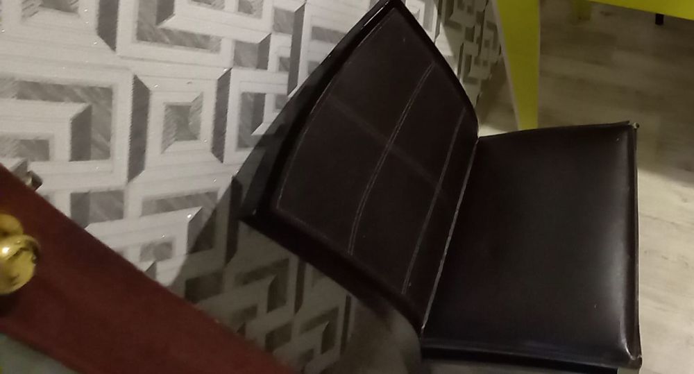 Стол, стулья бесплатно