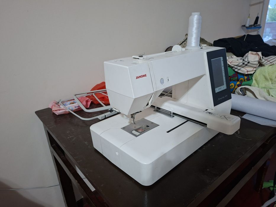 Janome 500e машинка