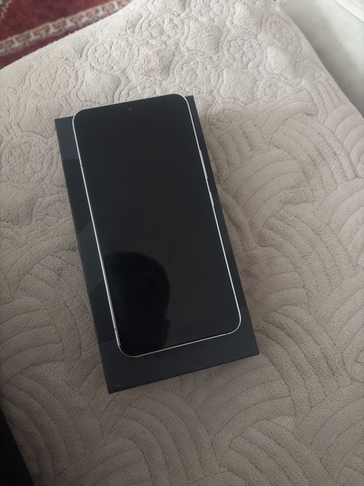 Samsung s22 почти новый