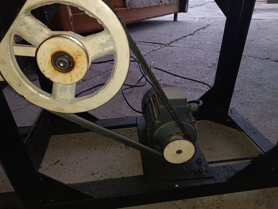 Мотор от станка б/у