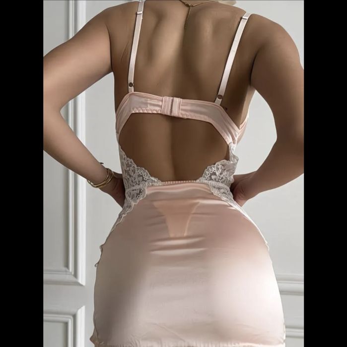 Красивая сорочка женская