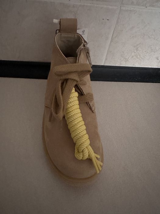 Clarks детски боти