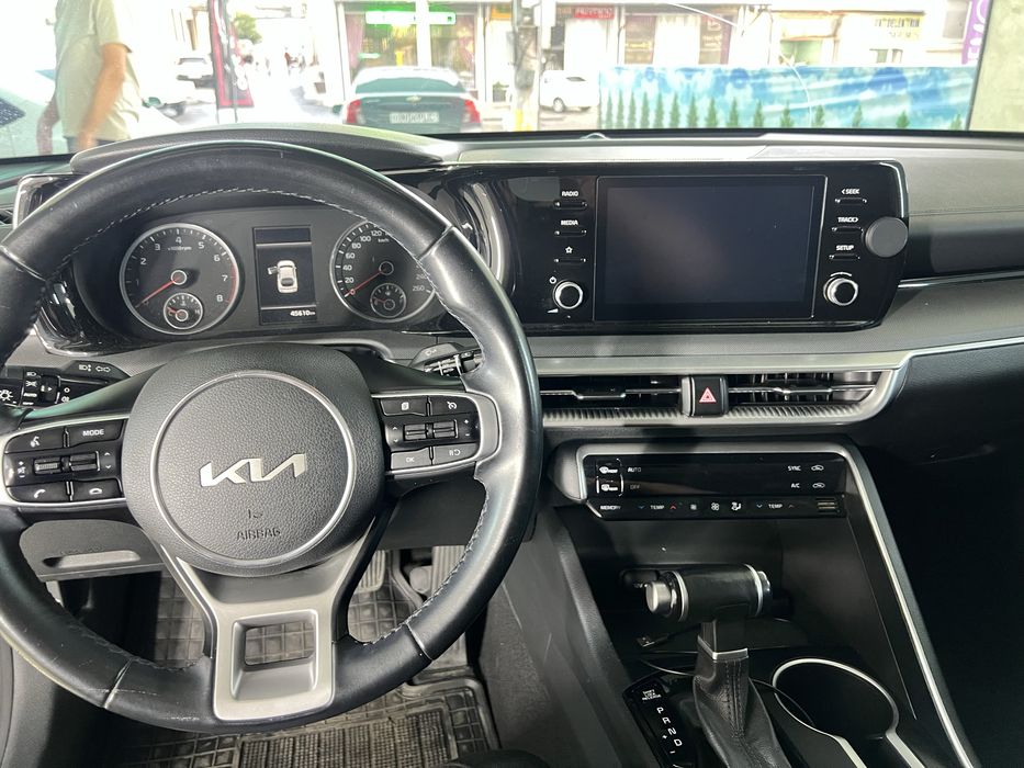 Kia K5 2022 yil