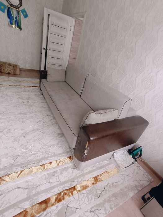 Продам диван.  25000тг