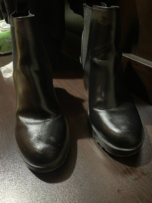 Дамски черни боти