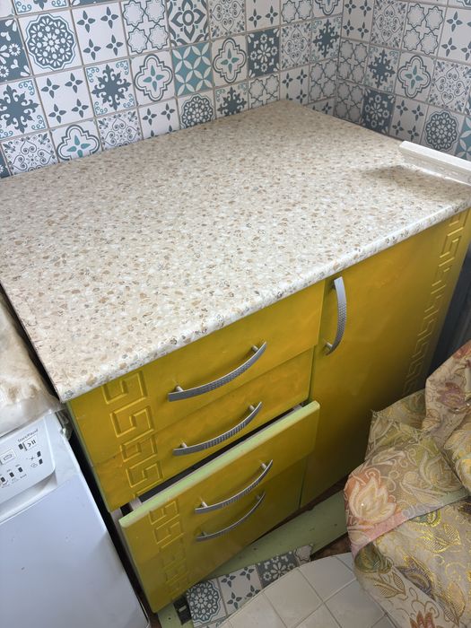 Кухонный гарнитур сатылады