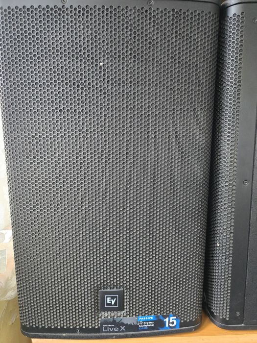 PACHET boxe elx 115, mixer beringer pmp400