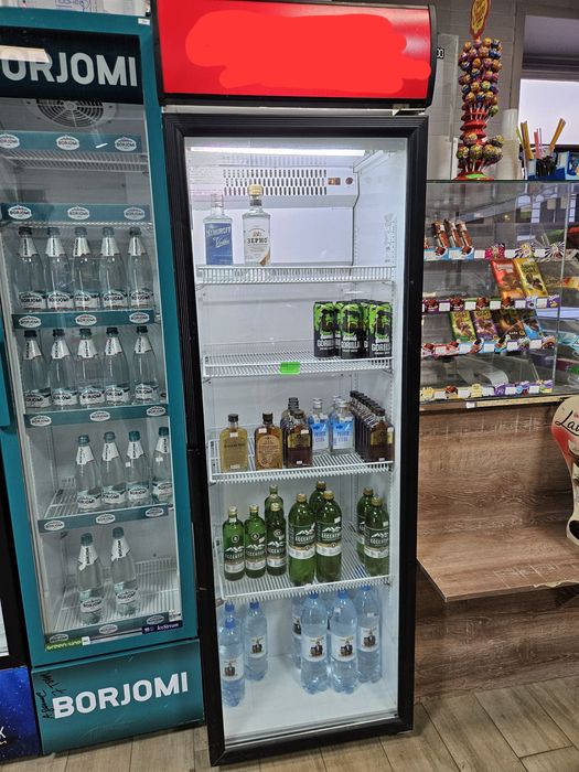 Холодильник витрина