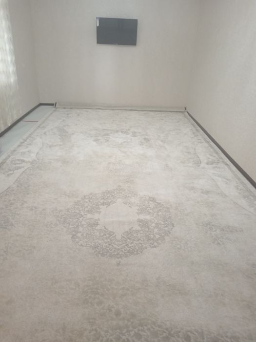 Gilam akril 100% Nomi QUEN Razmer 3.5x8