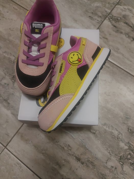 Оригинални децки маратонки за момиче