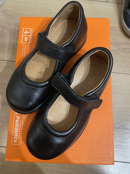 Детские туфли на девочку