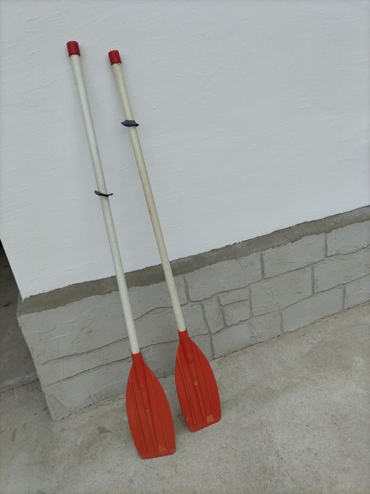 Леки непотъващи гребла.