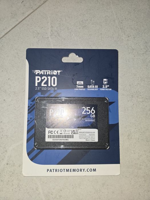 Продам ssd диски 256gb новые.