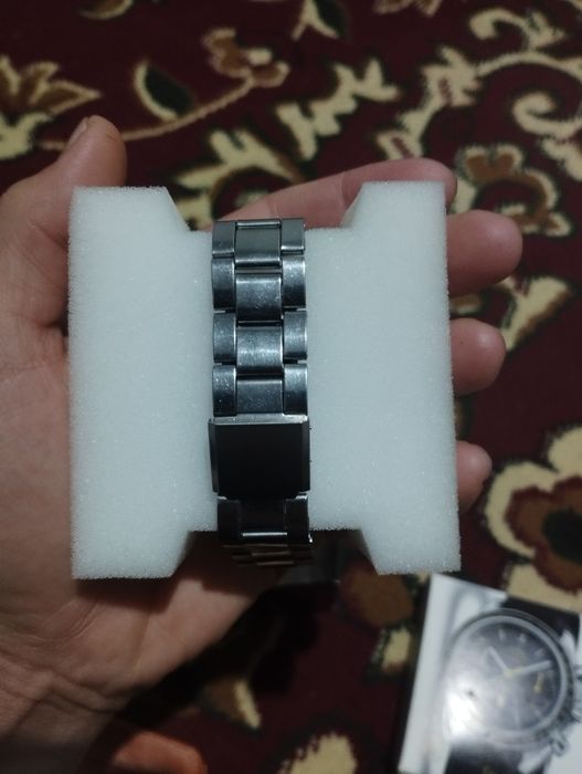 Soat va hamyon 2 tasi bittada