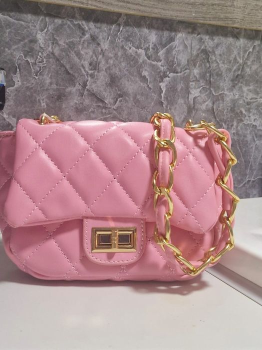 Продаётся сумка.