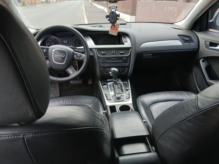 Audi A4 b8   2009