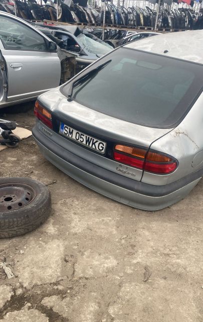 Planetara fata dreapta Renault Laguna prima generatie (facelift)