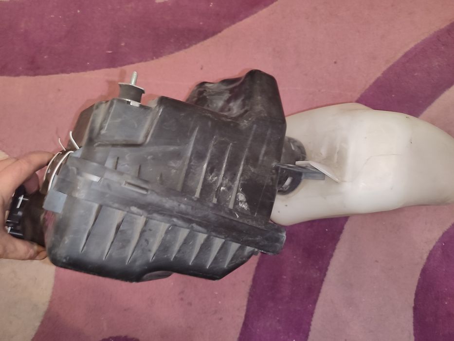 Субару Легаси. Аутбэк. Корпус воздушного фильтра. Оригинал. Япония.