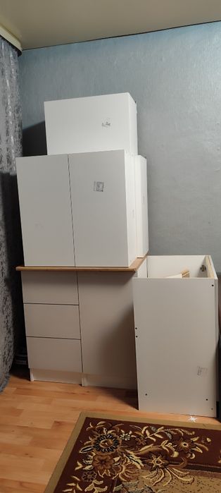 Прода кухонный гарнитур новый