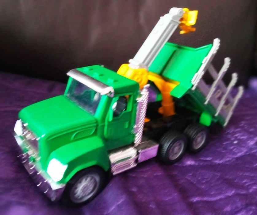 Детско камионче със светлини и звуци