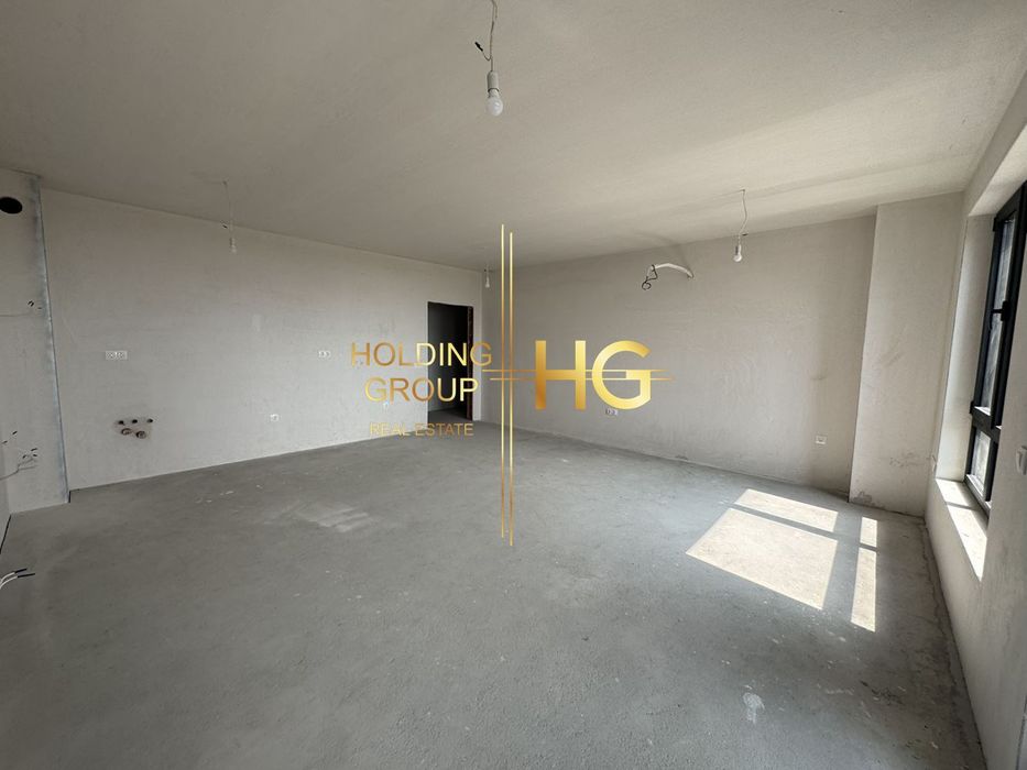 Продава се Тристаен апартамент в к.к. Св.Св. Константин и Елена - 148 кв.м за 2028 €/кв.м - Снимка #2