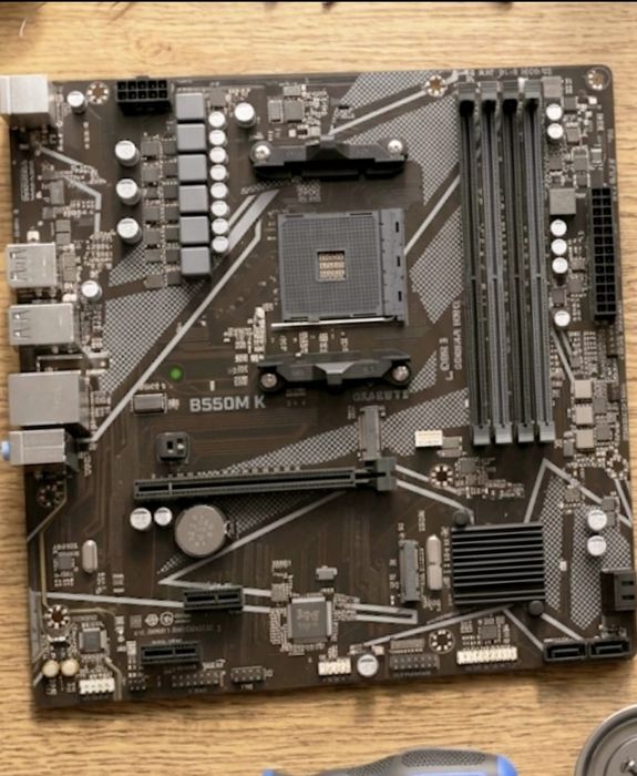 Материнская плата АМ4 B550M K