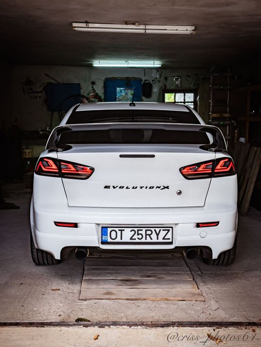 Mitsubishi Lancer Mașina este în stare impecabilă cu toate componentele upgrade noi !