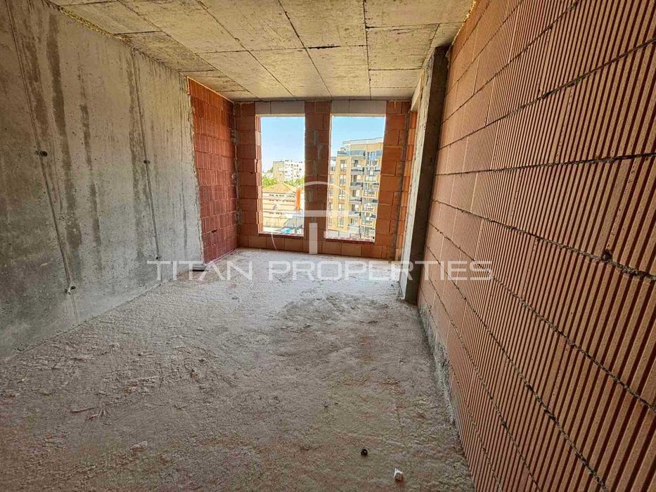 Продава се Тристаен апартамент в Пловдив, Христо Смирненски - 129 кв.м за 1452 €/кв.м - Снимка #1