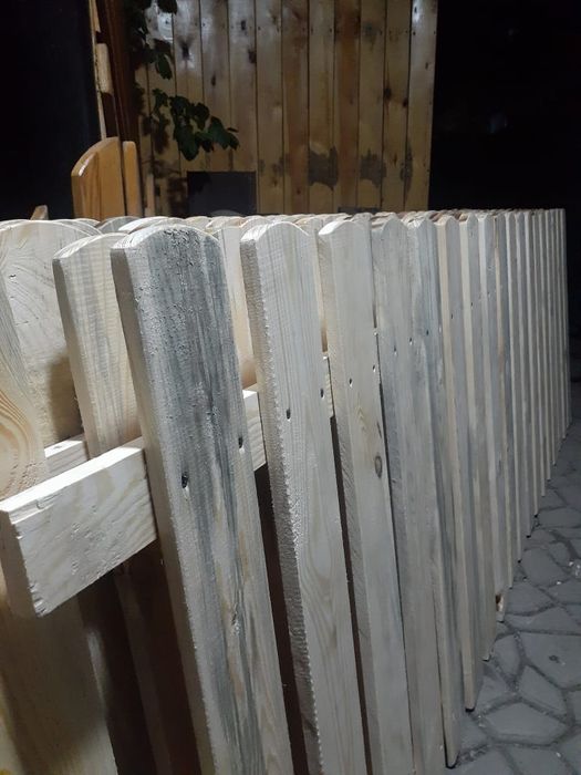 штакет из дерева