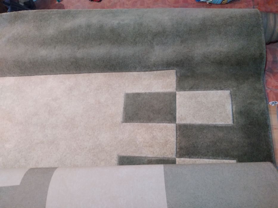 Ковер б/у хорошего качества