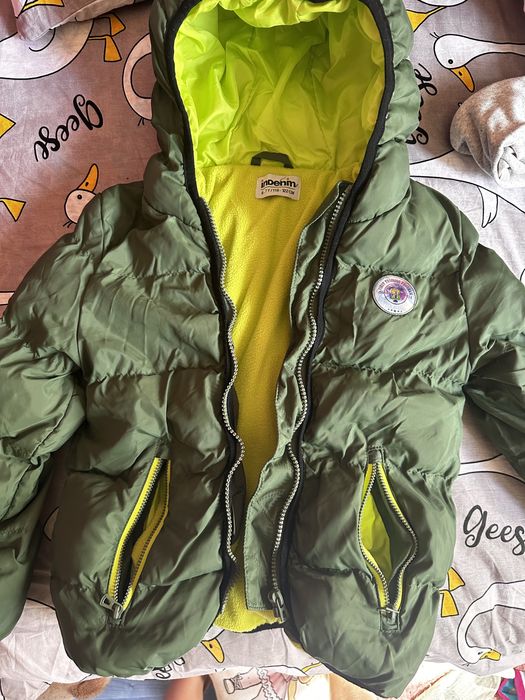 Куртка на мальчика 5-7 лет