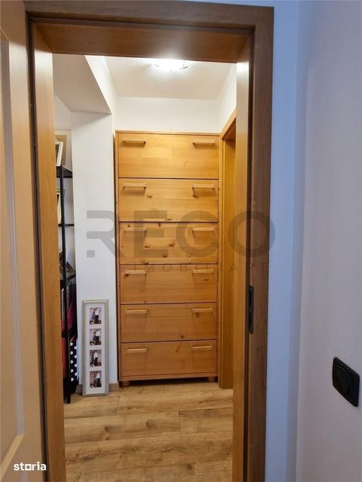 RECO, apartament decomandat,4 camere, Centrul Civic