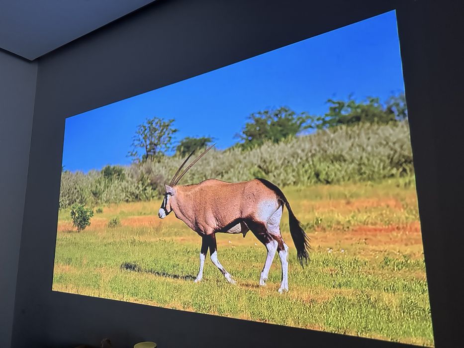 Тв проектор Samsung the freestyle , проэктор  Самсунг .