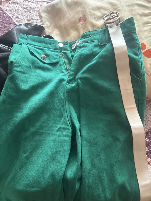 Зеленые джинсы 42-44