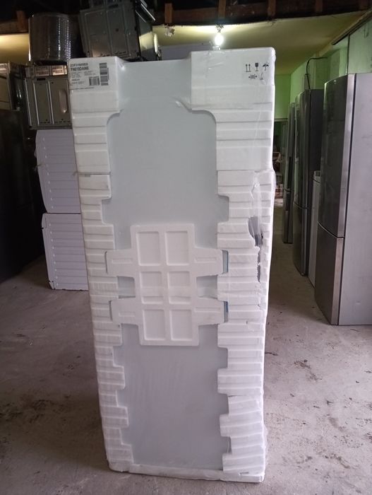 Чисто нов вертикален фризер Gorenje  No Frost   2 години гаранция