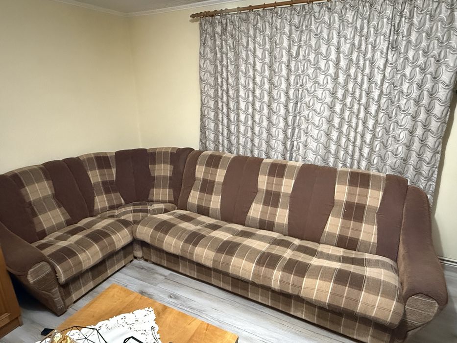 Coltar extensibil cu lada