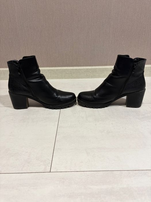 Черни боти с ток 41 номер - 26см