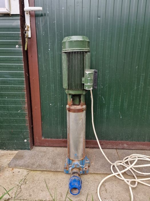 Pompa de apa DAB
MODEL  KV6/9M
utilizat sau folosit cum vrei tu
Stare perfecta de funcționare 
Pret 2500 lei