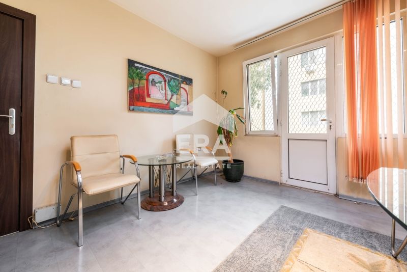 Продава се Офис в Варна, Чаталджа - 354 кв.м за 1314 €/кв.м - Снимка #3