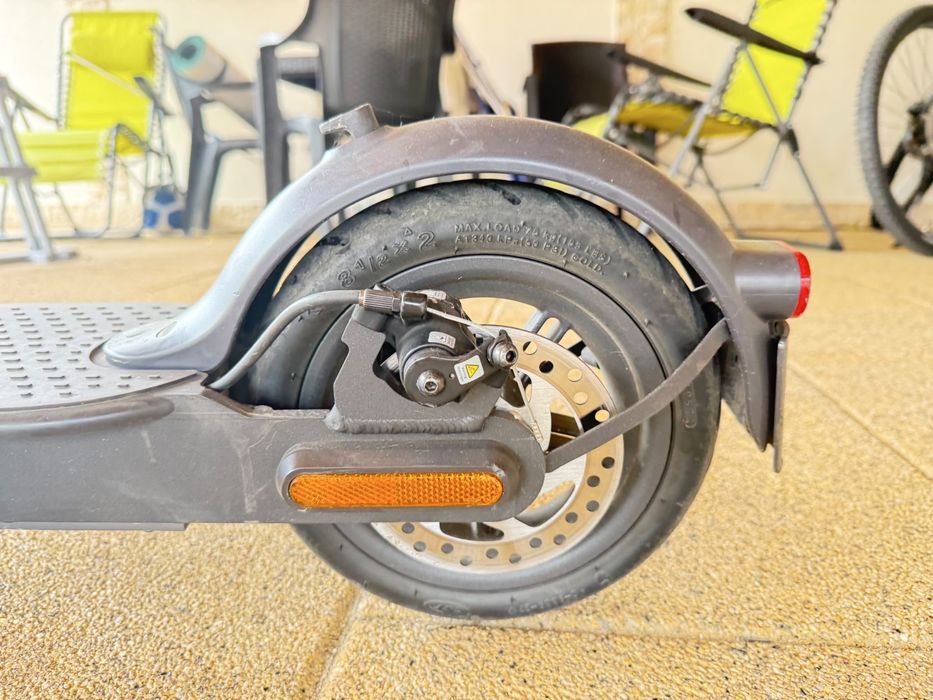 Trotinetă electrică Xiaomi Pro 2 – 25 km/h – Stare foarte bună