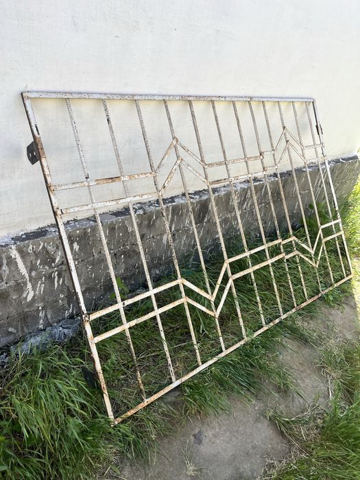 Решетки на окна металические