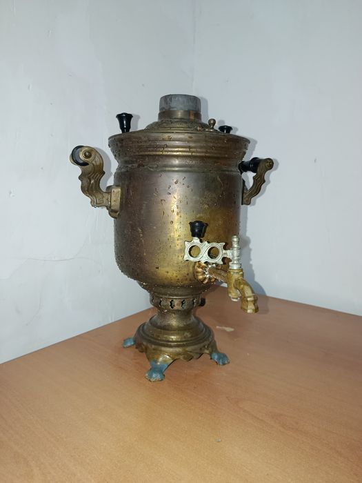 Антикварный медный самовар