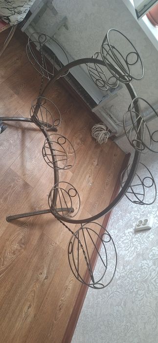 Подставка для цветов