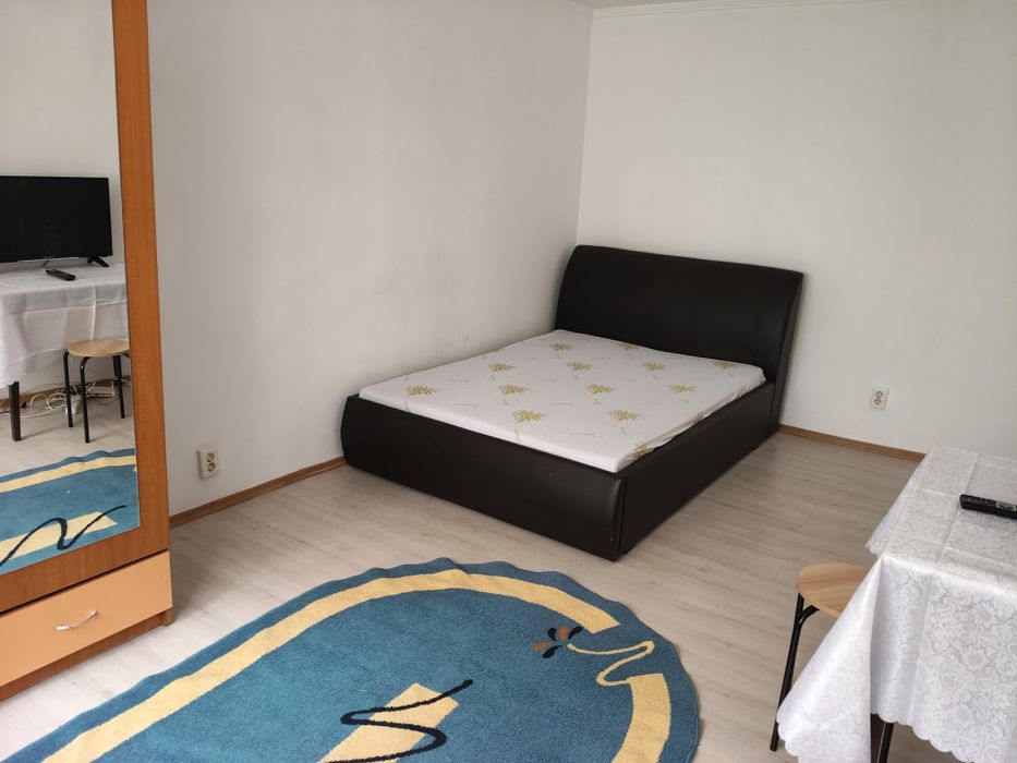 Inchiriez garsonieră pe str. Basarab la fântână