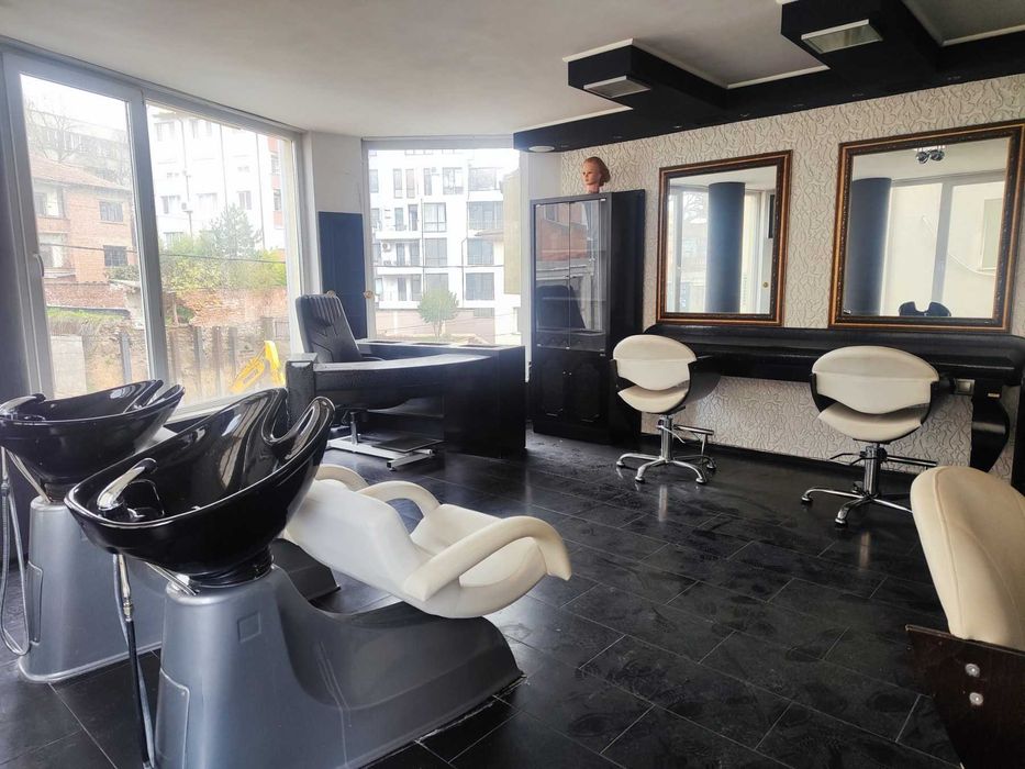 Продава се Офис в Ямбол, Център - 79 кв.м за 936 €/кв.м - Снимка #2
