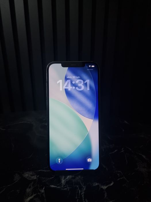 Noble Amanet - iPhone 12 Pro Max, 128GB, 80%