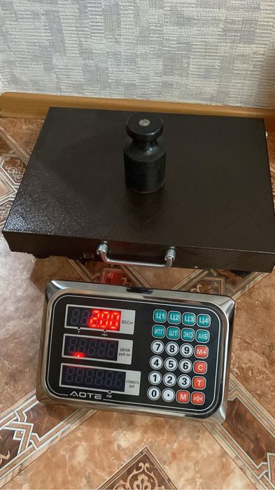 Весы электронные/ напольные весы / весы / торговые