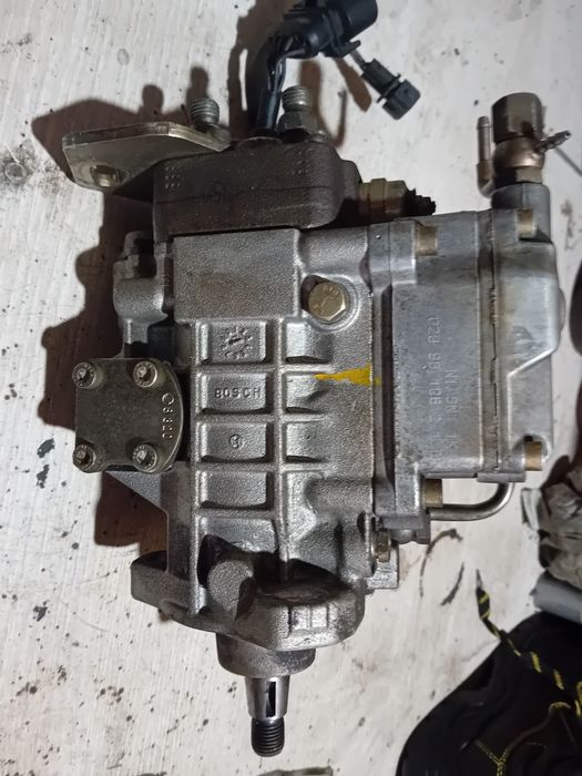 Vând sau schimb pompa de injectie