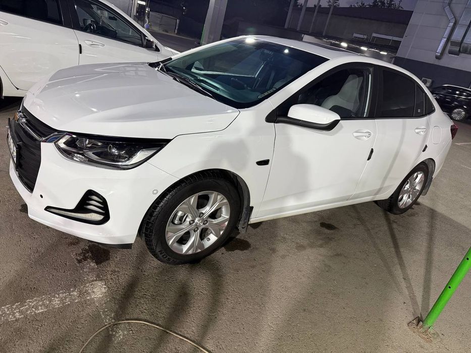 Onix premier plus sotiladi